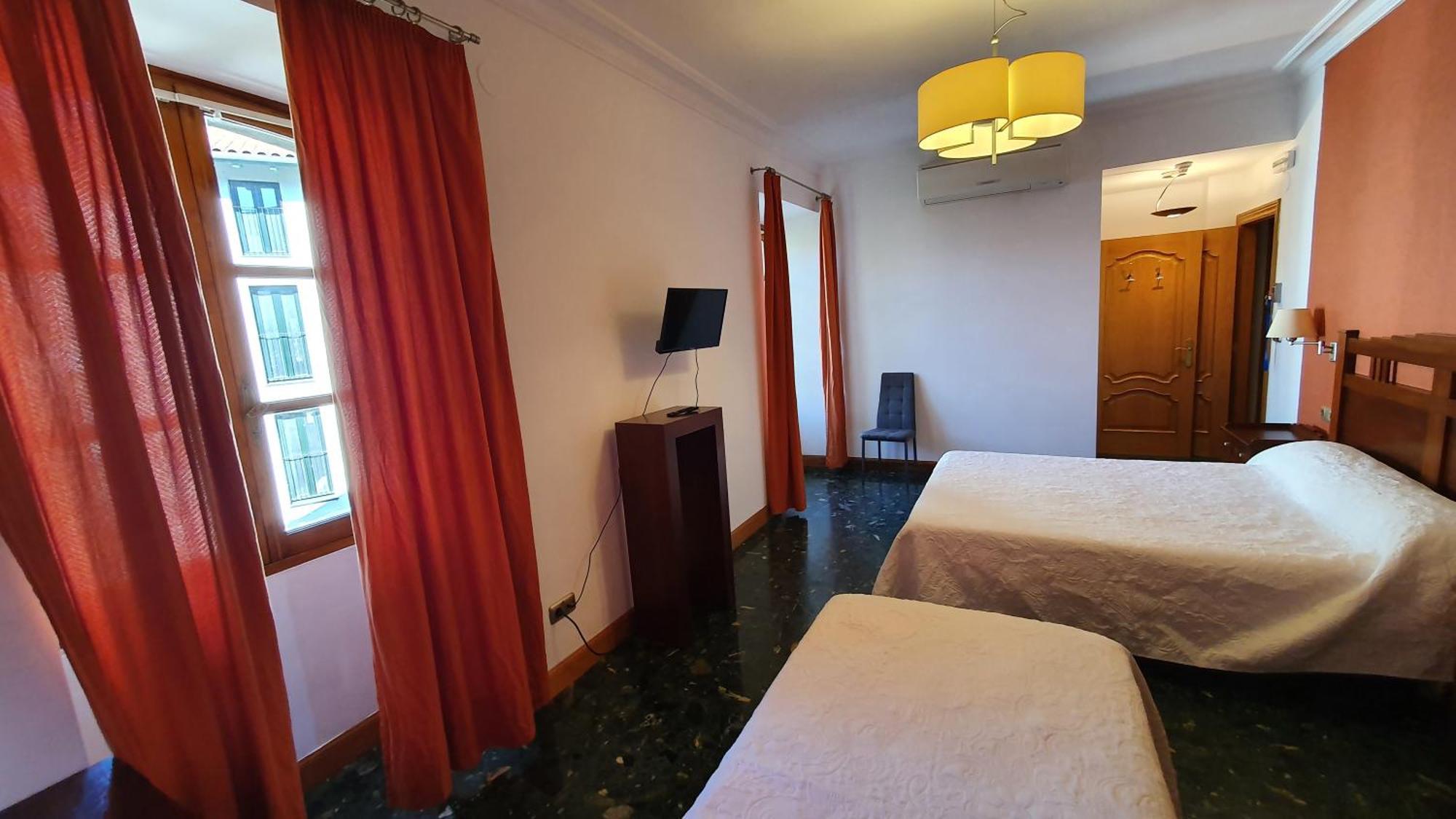 Hostal Ansonea بيرا الغرفة الصورة