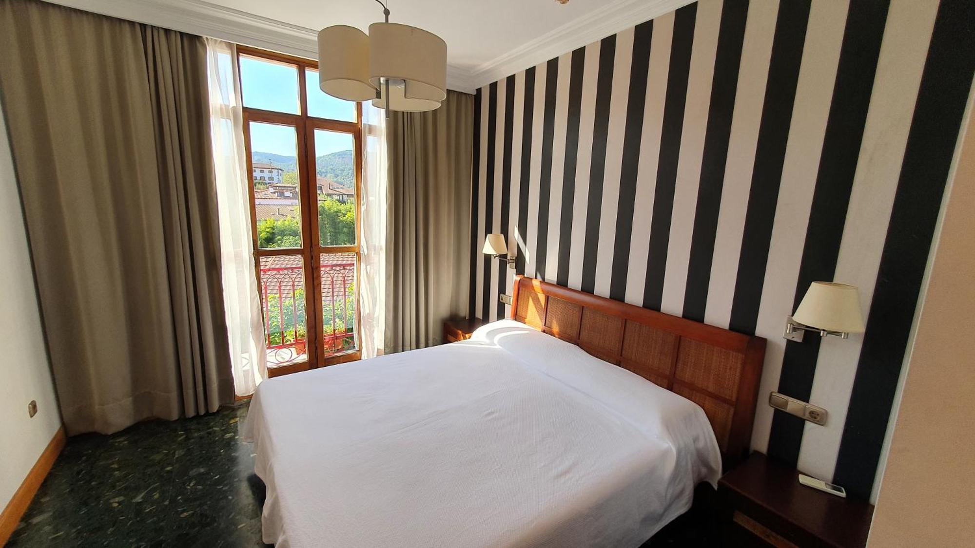Hostal Ansonea بيرا الغرفة الصورة