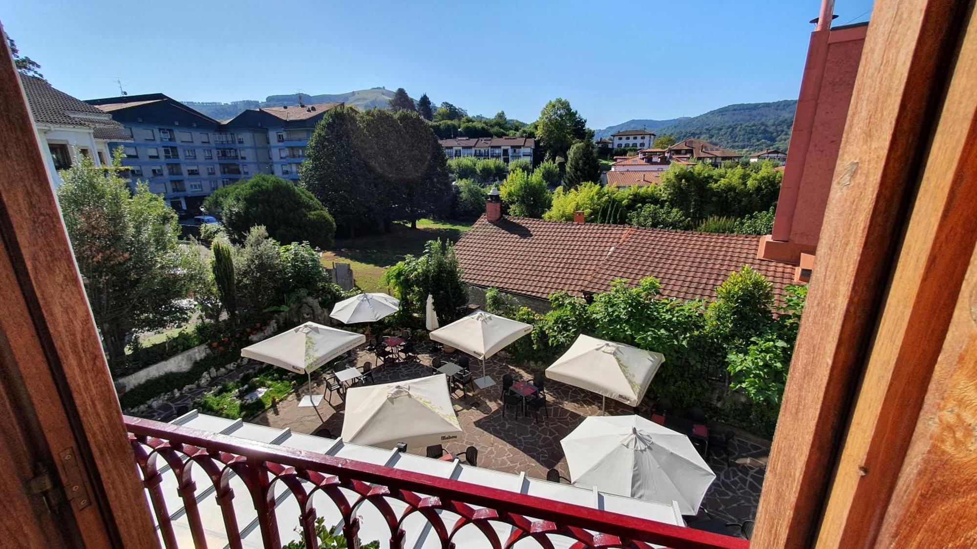 Hostal Ansonea بيرا الغرفة الصورة