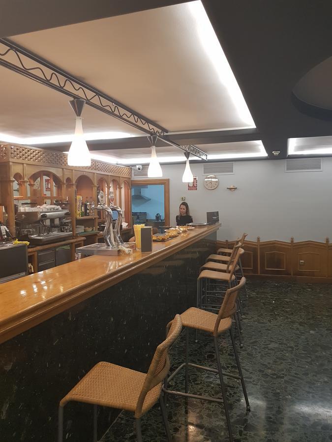 Hostal Ansonea بيرا المظهر الخارجي الصورة